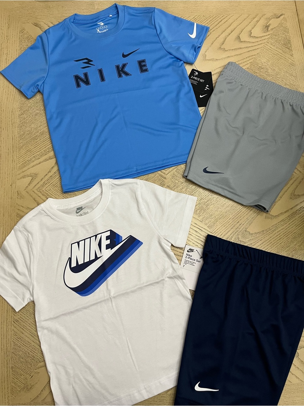 *BUNDLE* Boys Nike Short Sleeve Tees & Shorts Size 7